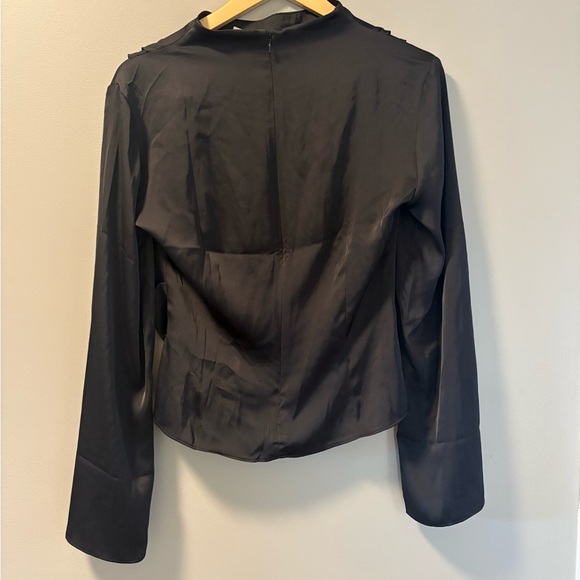 H&M Classic Black Long Sleeved Shirt in Size Small - Picture 7 of 11